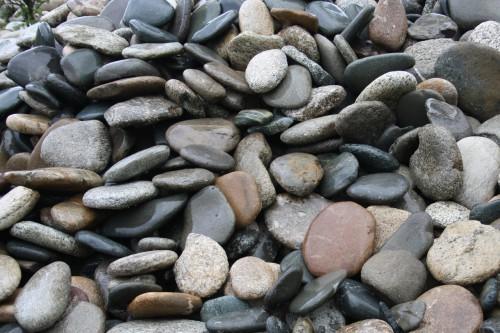 Галька речная плоская (ассорти) фр. 100-200-300 мм.